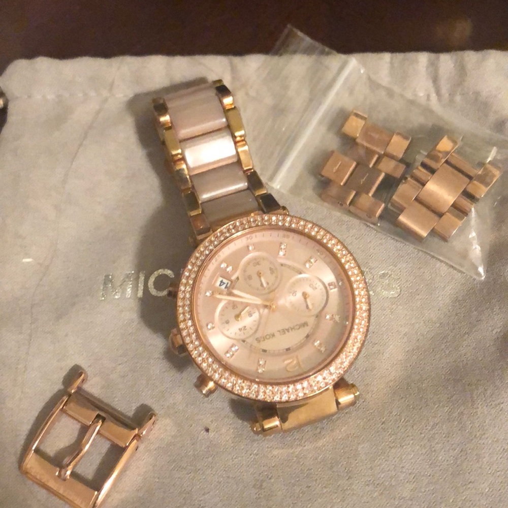 Watch Michael kors